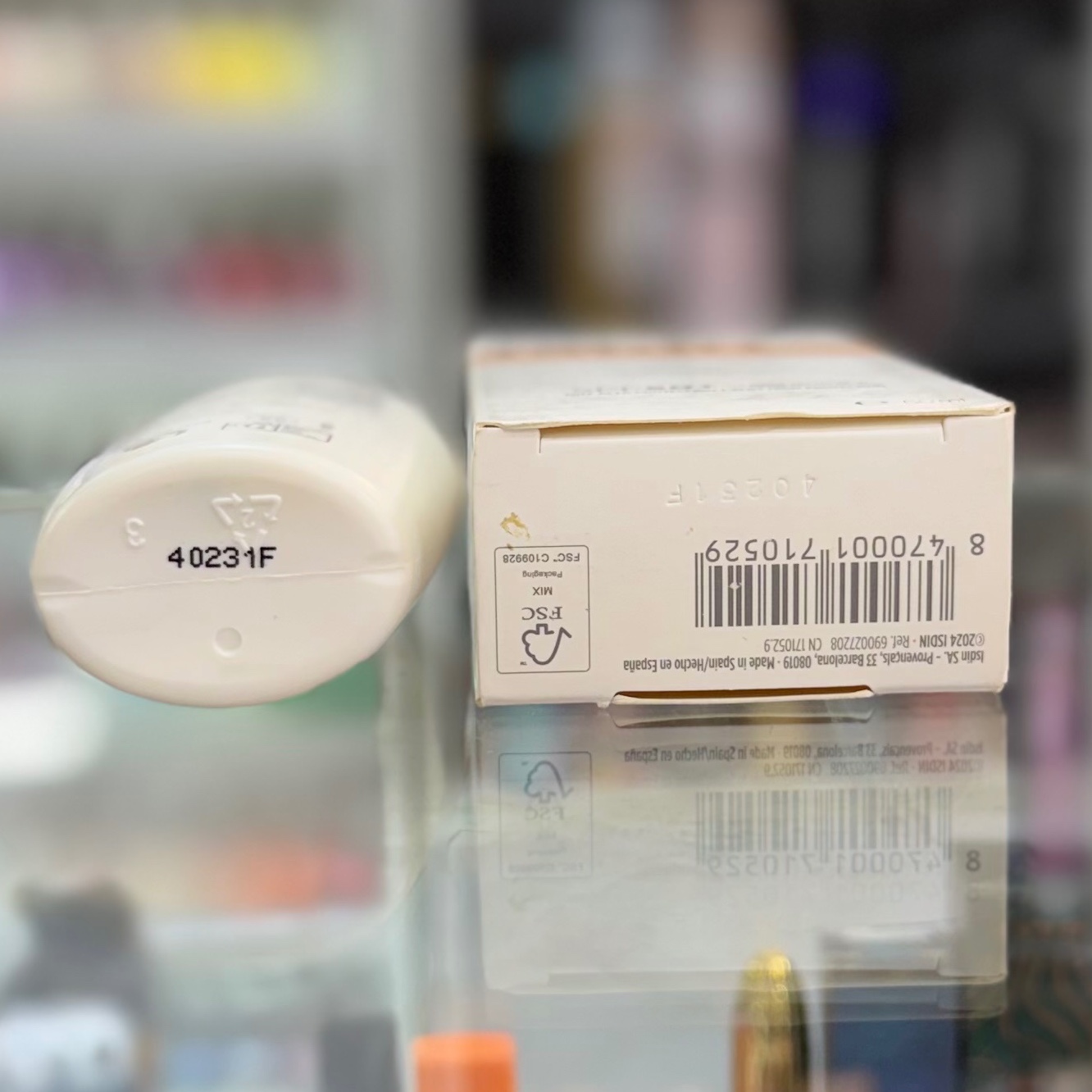 ضد افتاب اکتیو یونیفای بی رنگ ایزدین active unify isdin